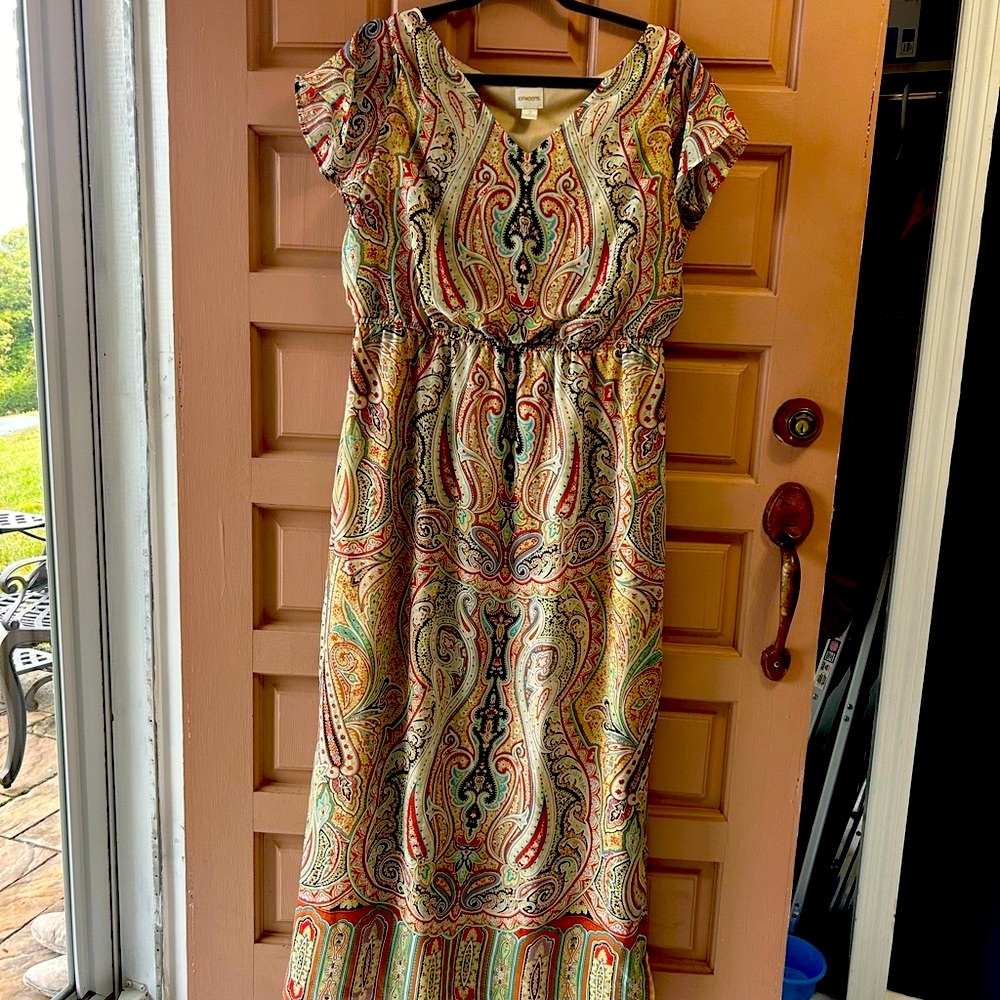 Chicos size 3 long dress.  Dress is lined and very comfy